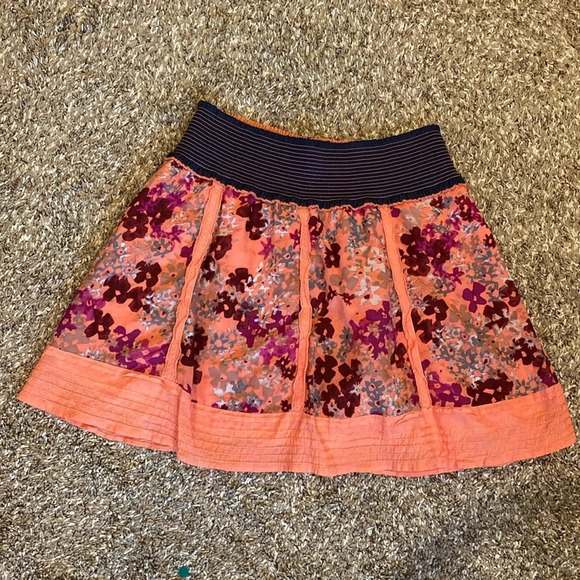 Free People Dresses & Skirts - Free People Skirt Floral Elastic Waist Small Coral Navy